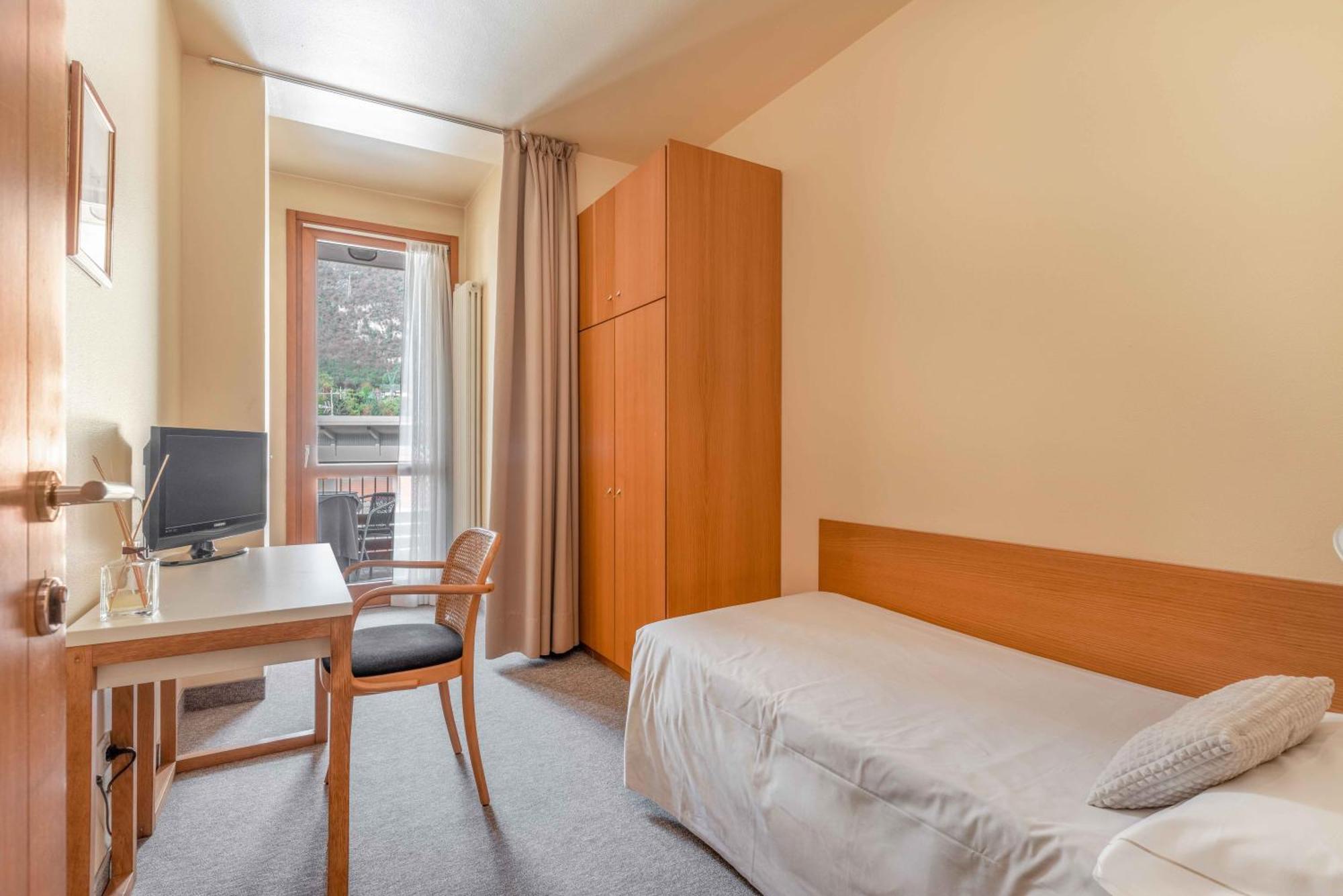 Albergo Sorriso Darfo Boario Terme Exterior photo